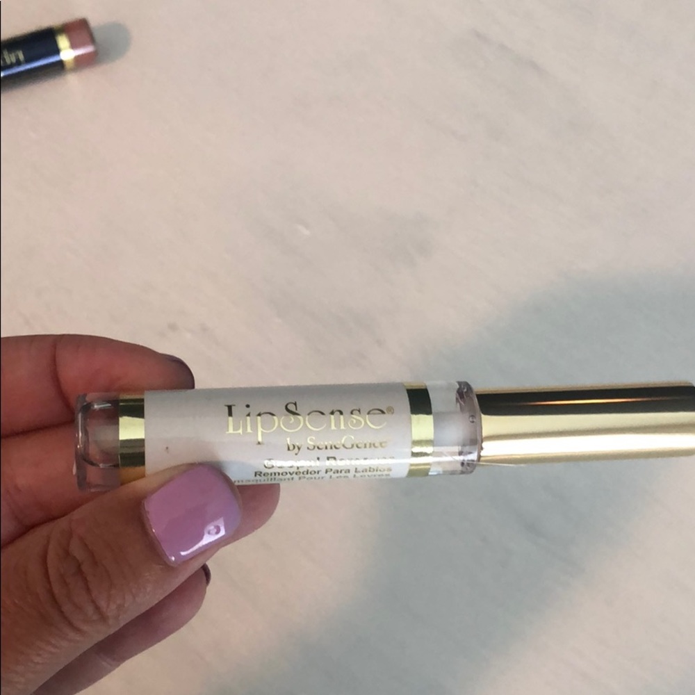 LipSense oops remover